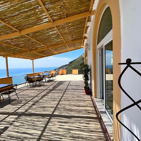 Tenuta La Picola Farm stay Furore
